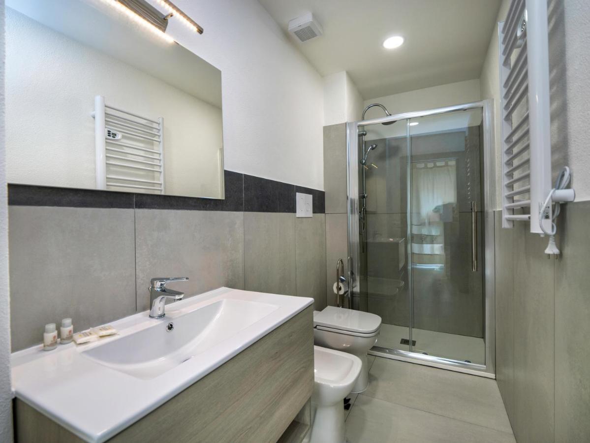 Aldo Moro Rooms Ольбия Экстерьер фото